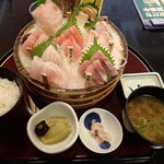 本家鮪屋 伊豆高原本店 - 七種當地新鮮刺身拼盤