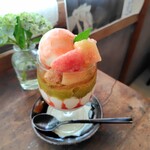 shokudo&cafe osse - 桃パフェ