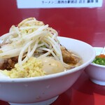 ラーメン二郎 - ラーメン半分＋青ネギショウガ半分炙