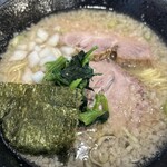 拉麺・呑み喰い処 伊八 - 