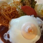 モンシェル トン トン - ﾃﾞﾐｸﾞﾗｽﾊﾝﾊﾞｰｸﾞﾗﾝﾁ