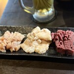 炭火焼肉 焼きしゃぶ にく式 - 上ミノ　シマチョウ　ハツ