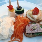 ホテルオークラ新潟 ザルーフトップビアテラス - 料理写真:ブッフェの料理