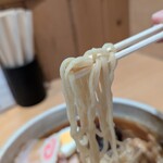 大宮大勝軒 - 麺は硬くてシコシコです。全然普段の麺と違います。食べ応えあります。