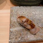 銀座 鮨 しょう介 - 煮蛤⋯甘辛煮のハマグリは柔らかで旨みたっぷり。見事な逸品だ！