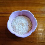 油そば専門店おま屋 - チーズ油そばのチーズ