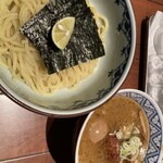 めん徳 二代目 つじ田   - 