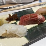 札幌 個室蟹料理 かに辻 - 苫小牧　ホッケ
      塩釜　本鮪中トロ
      余市　水蛸
      黒ガリ　