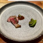 IL TEATRINO DA SALONE - 焼き物：なかやま牧場高原黒牛 万願寺唐辛子