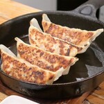 Hathor - ビッグ宇都宮餃子(４個)