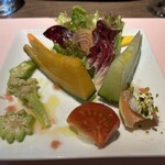 オステリア　デル　タンブーロ - 美しくて美味しいサラダ