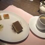 オステリア　デル　タンブーロ - 少しずつ楽しめるデザート