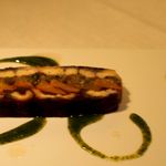 前菜　鰻と九条葱と林檎のマリアージュ