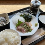 梅山鉄平食堂 - 