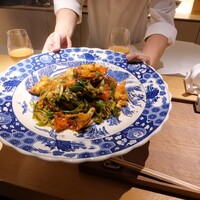 眞善美 - オマール海老と九条ネギの炒め物