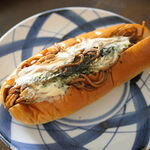 ファミリーマート - 料理写真:U.F.O.ぶっ濃い濃厚大盛焼そばパン（ガリマヨ）