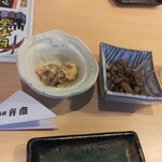 居酒屋弁慶 - 料理写真:なんだか忘れましたがお通しから美味しかったです
