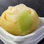 久栄堂菓子舗 - 『ねりきり(野薔薇)』