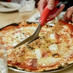 ピッツェリア・ロマーナ・イル・ペンティート - 