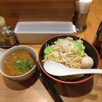 肉盛り みそラーメン 侍倶楽部 - 味噌つけ麺味玉