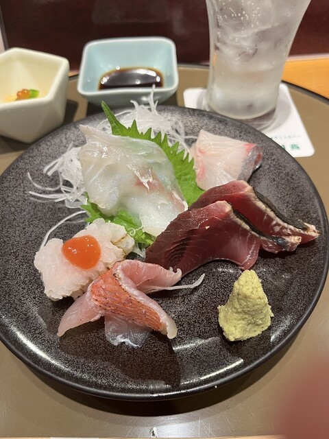 Sushi Dokoro Otowa Kitashinchi Eiraku Ten photo 2