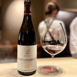 多仁本 - 宮崎牛のタイミングで、満を持して愛しのピノちゃん♪
      ドルーアン・ラローズの村名ジュヴレ2012年。
      素人の私でもそれと分かる、アペラシオンの個性が表現されたG.C.
      13年熟成と思えぬ力強さで美味♪