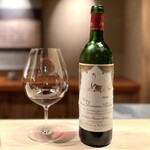 多仁本 - インポーターさんと、鮎＆カベルネの相性を試しているとのこと。
      シャトー・ムートン・バロン・ド・フィリップの1986年。まだまだ元気！
      絶妙に合う！とは言いませんが、合わないことはないかな(^^)