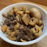 極汁美麺 umami - ◆地鶏もつ煮飯（350円）