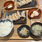 肉汁餃子のダンダダン - 