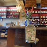 サン - 店内