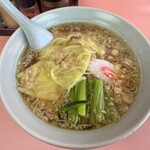 大弘軒 - ワンタンたくさん