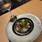 LE BISTRO AKi - ロゼワインと鯛のカルパッチョ