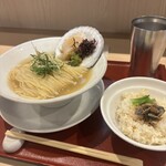 燃えよ麺助 - 