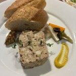 LE BISTRO AKi - パテドカンパーニュのセット（パン、サラダ、スープが付いてる）