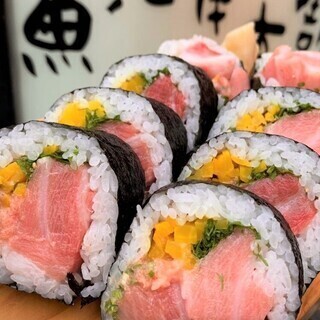 【SNSで話題沸騰】インパクト大！本マグロ太巻き（とろたく）