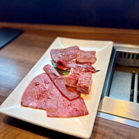 焼肉うしごろ 新宿三丁目店 - 