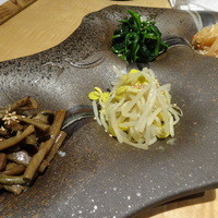 吟味屋 新大阪店 - ナムル盛り合わせ
