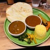 アマラ インドカレー&ナン - アマラスペシャル。