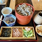 中国山地蕎麦工房 ふなつ - 定番の割子蕎麦（870円）