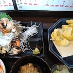 居酒屋 姫咲丸 - サザエ刺とハモ天プラ