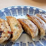 らーめん世界 - ふっくら餃子 具ずっしり、ジューシー