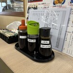 海の幸ふるまいセンター - 料理写真:調味料の数々　夢中になったミックスフライ撮り忘れ