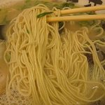 博多ラーメン　一花 - バリッとした歯応えの極細麺がたまらん！
