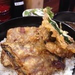 Kawahachiya - 鰻天丼