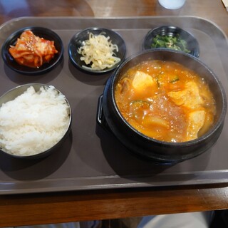 口コミ一覧 : 明洞食堂 みのおキューズモール店 - 箕面萱野/韓国料理