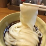 手打ちうどん 上を向いて - 当たりが入ってました！(ブレてしまいました)