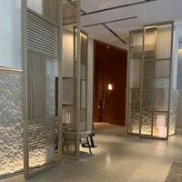 鮨 ラビス 大阪 ヤニック・アレノ - 