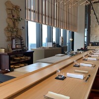 鮨 ラビス 大阪 ヤニック・アレノ - 