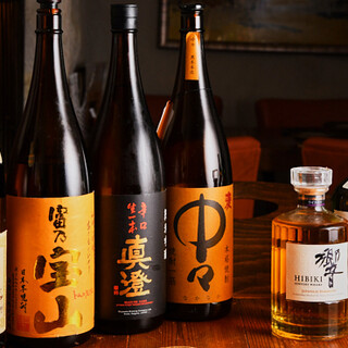 お得な焼酎や国産ウイスキー、果実酒など種類豊富にラインナップ