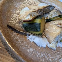 ダイナミックキッチン＆バー 燦 大阪店 - 夏野菜と鰆